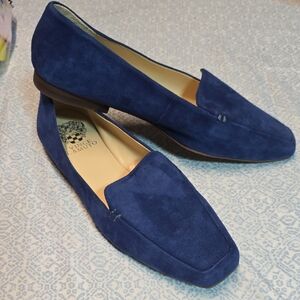 NWOT Vince Camuto Suede Loafers